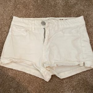 Women’s white khaki shorts